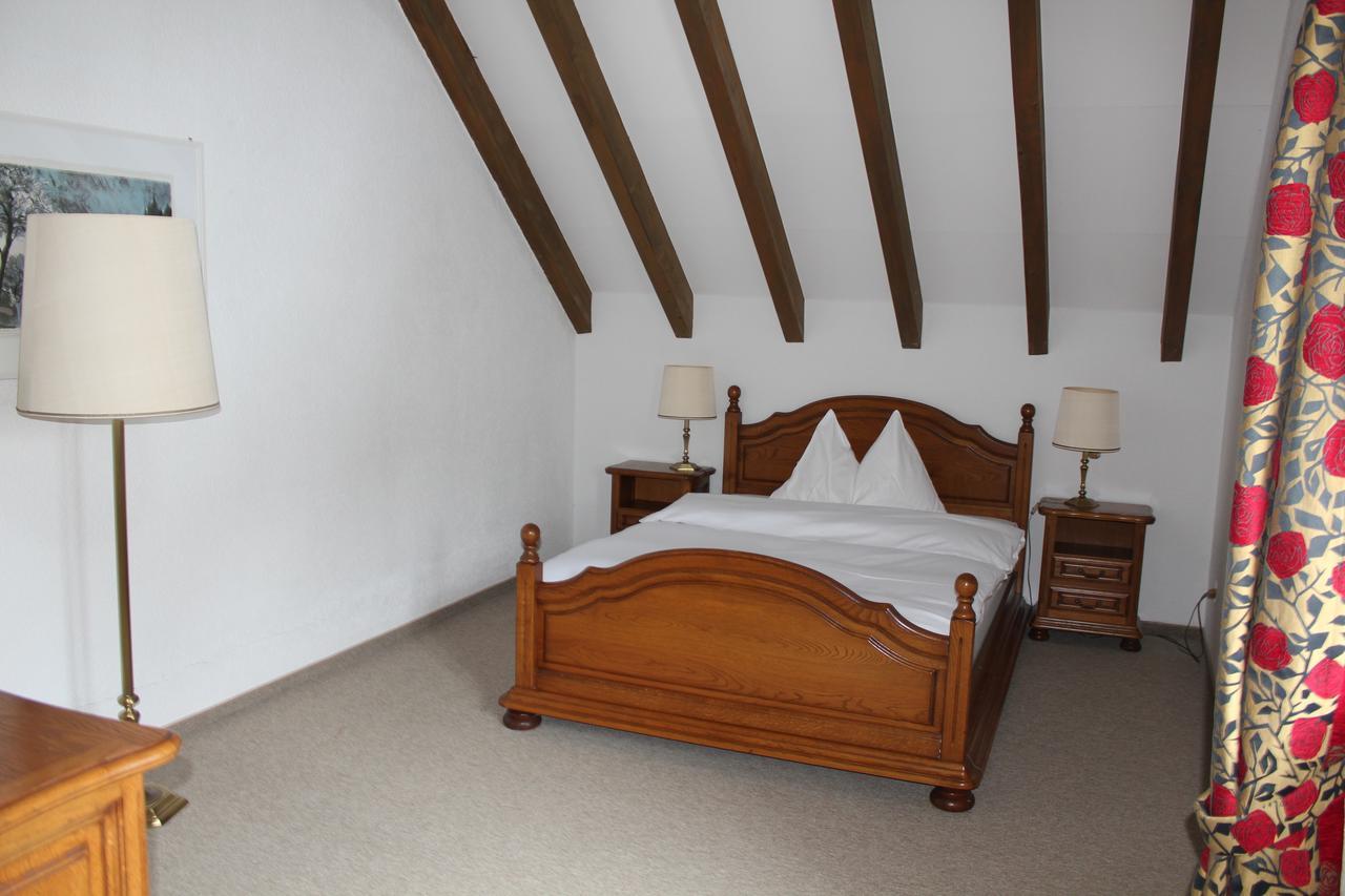 Landgasthof Zu Den Drei Sternen Brunegg Room photo